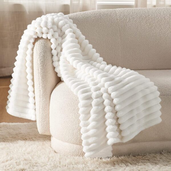 Bedsure White Throw Blanket for Couch - Super Soft Cozy Blankets for Women, - Image 3