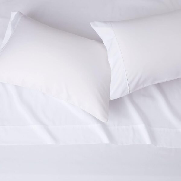 Amazon Basics 4 Piece Microfiber Lightweight Wrinkle- - Image 3