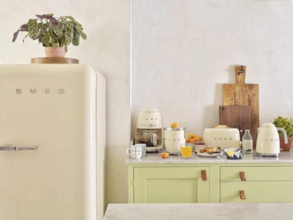 Smeg 50's Retro Style Aesthetic Drip Coffee Machine with - Image 3