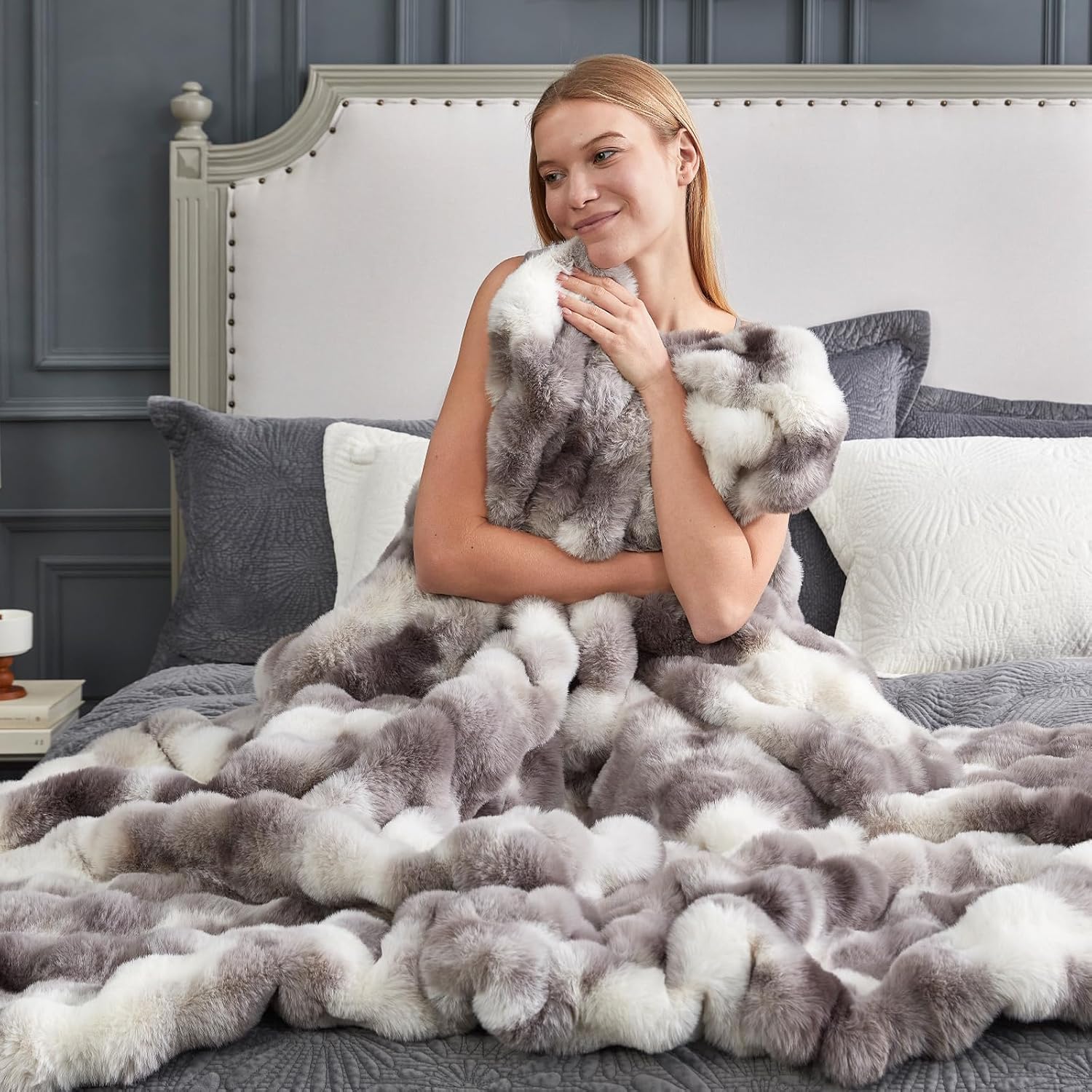 Cozy Bliss Faux Fur Throw Blanket for Couch, Fuzzy Soft Plush - Image 2